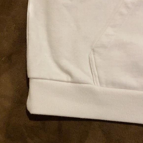 Vans Cropped Hoodie. Colored Sleeves, Front Pocket. - Picture 6 of 6